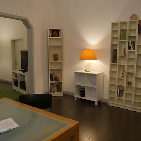 Apartment Helle, Geraeumige 3-zimmer In Lueneburgs Zentrum